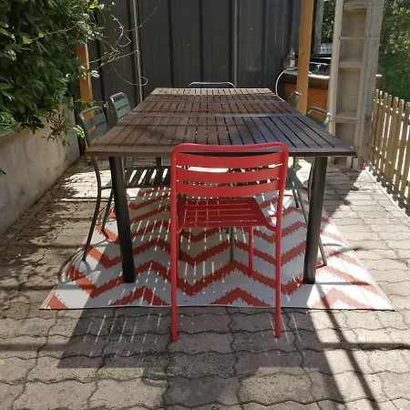 Maison Vallon Carqueiranne * קרקראן